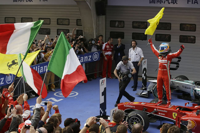 Fernando Alonso gana el GP  de China 2013